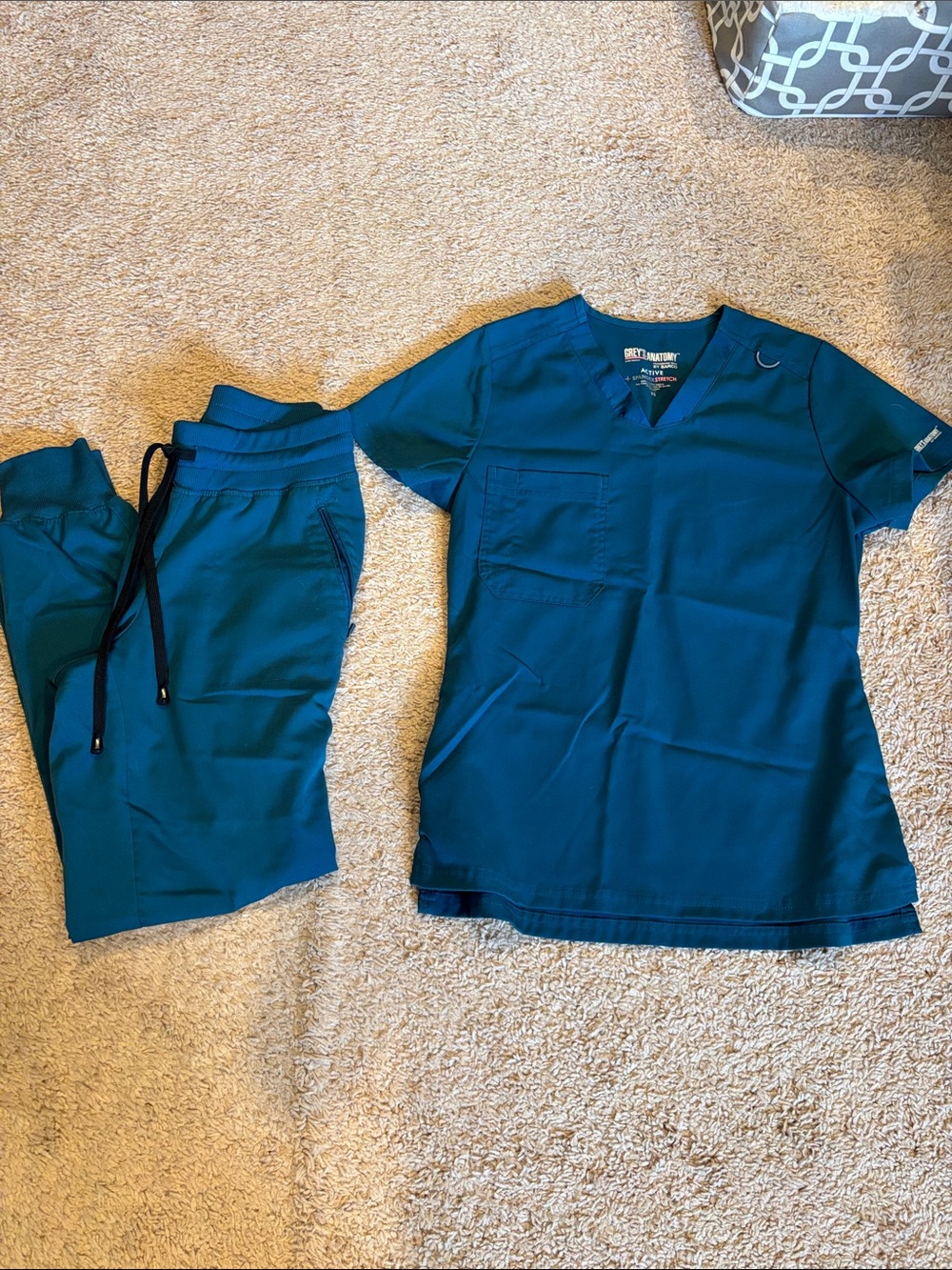 XS BAHAMA BLUE Spandex stretch scrub set